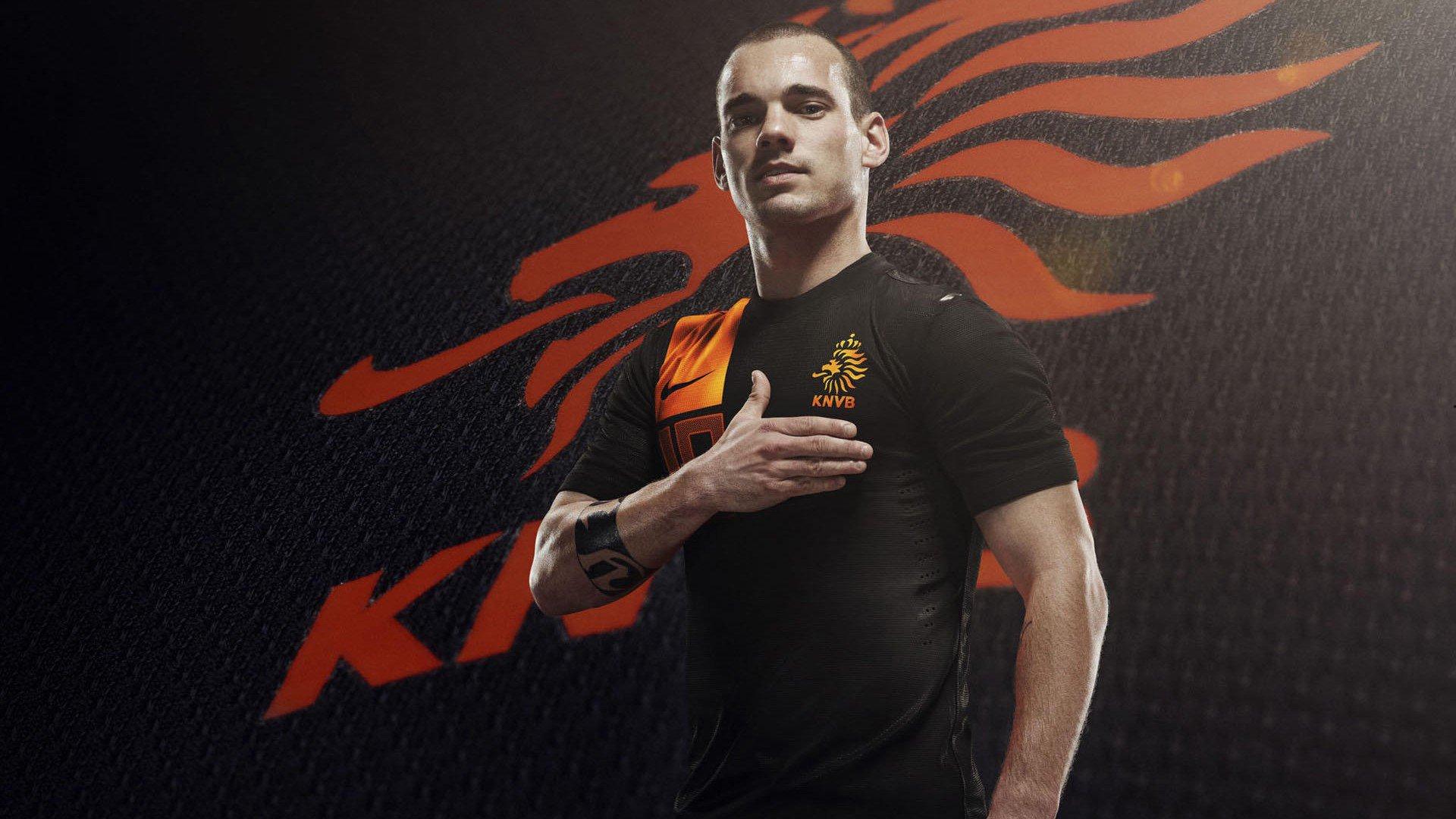 图雷与阿扎尔，臀部技术在足球场上的艺术与科学